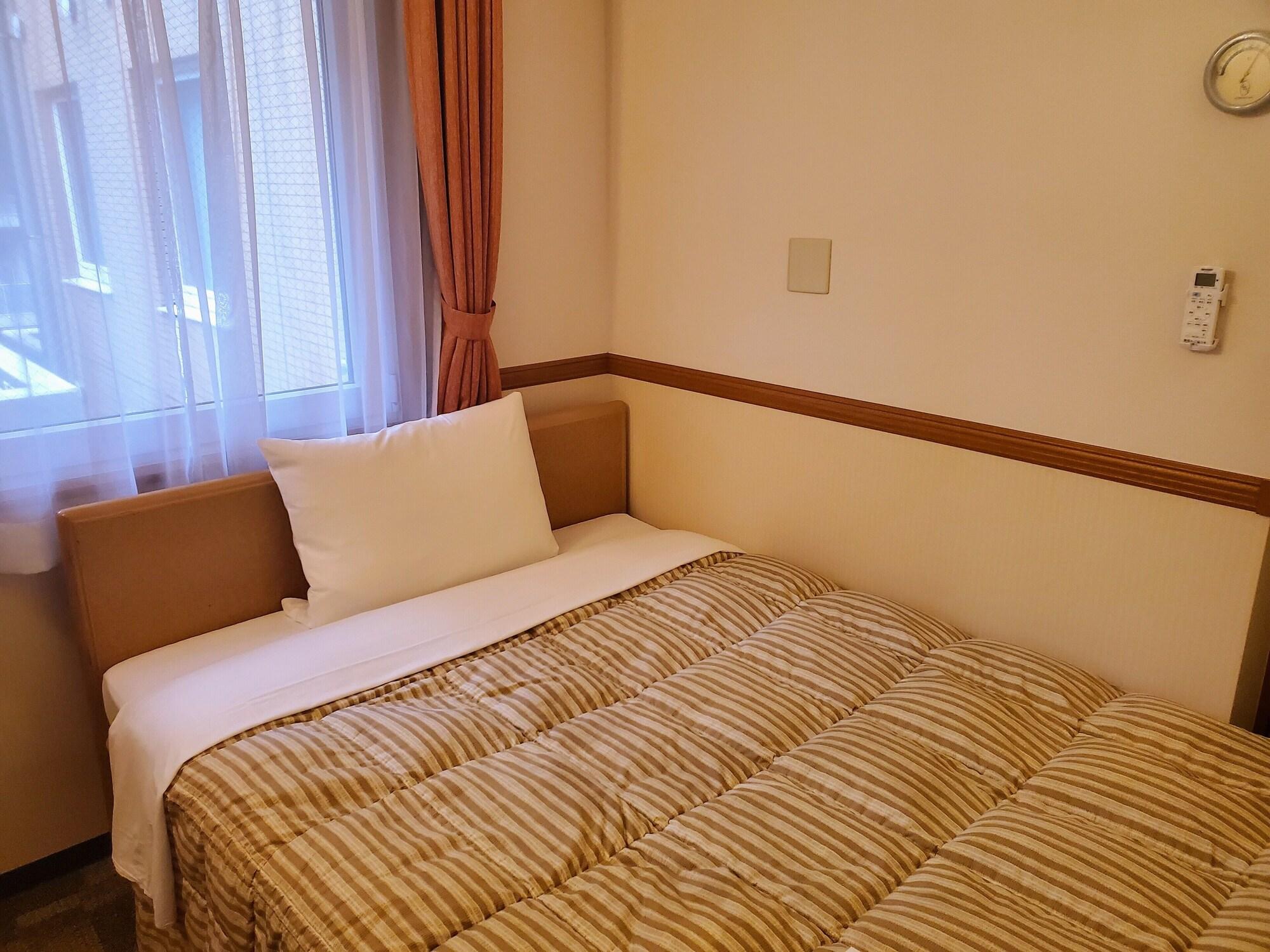 Toyoko Inn Tokyo Ikebukuro Kita Guchi No 2 Zewnętrze zdjęcie